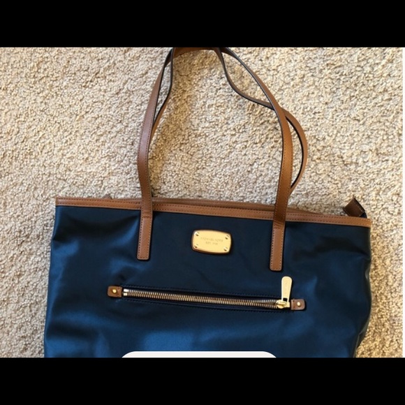 Michael kors large tote - Picture 2 of 8